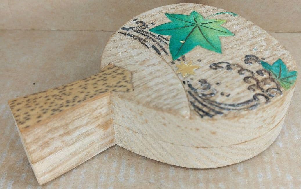 祥桒軒 川本光春 団扇香合(桐木地）裏千家十五代鵬雲斎 書付花押在判共箱 外紙箱