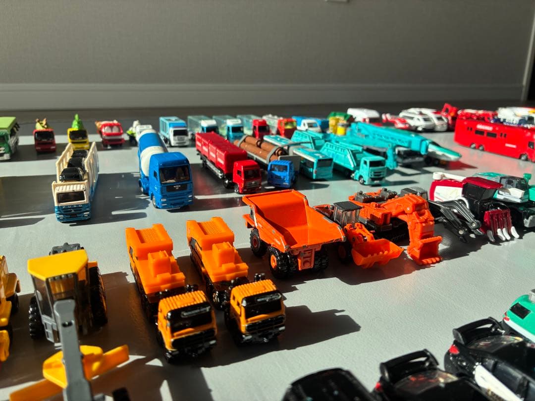 トミカ　全130台(限定モデルあり)