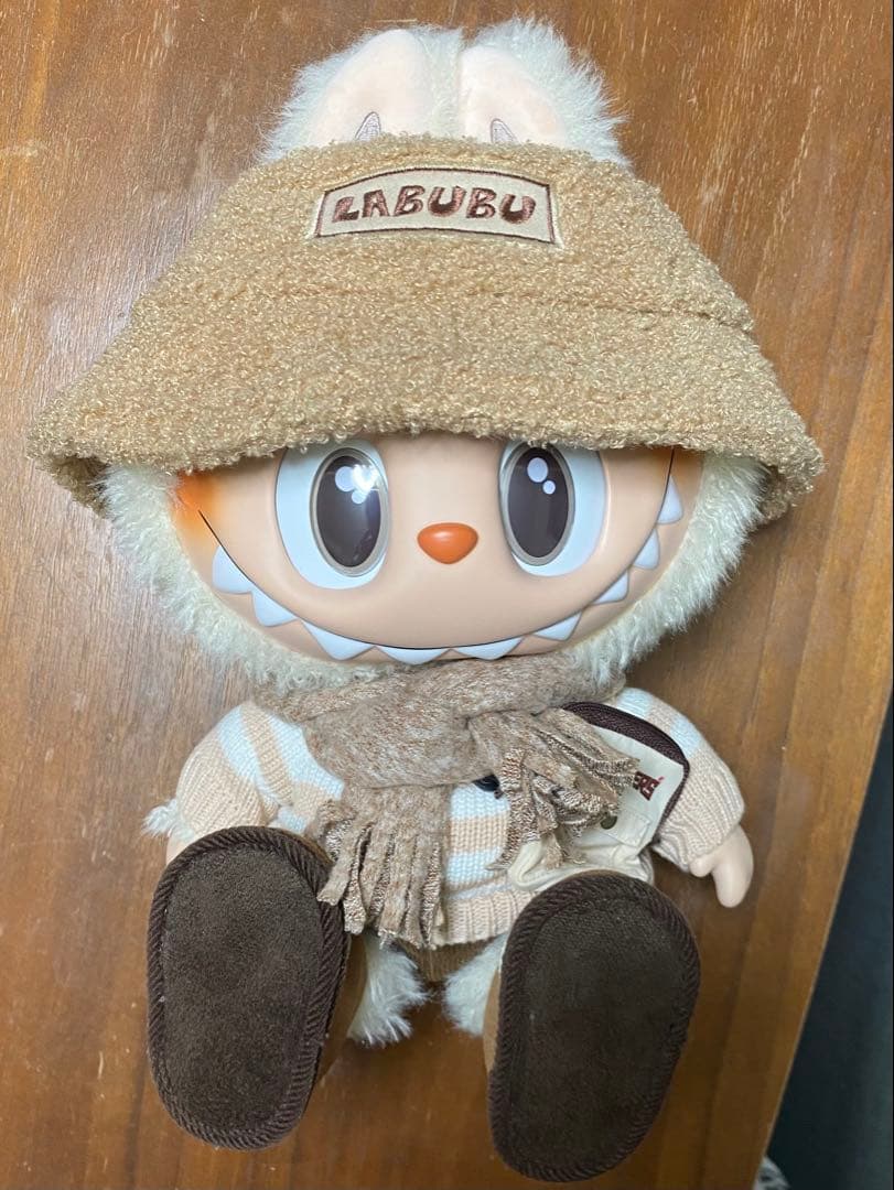 POPMART Labubu ぬいぐるみDRESS BE LATT