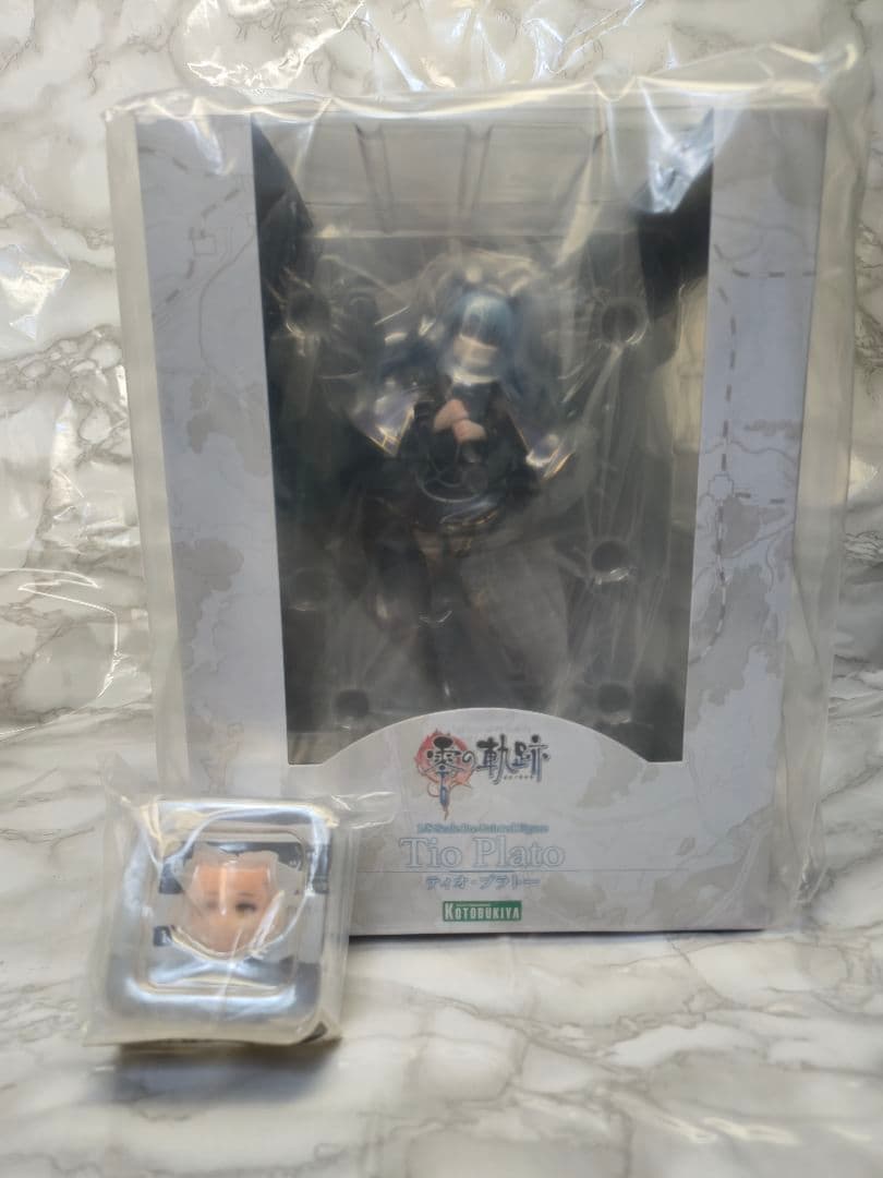 n*o様 【新品未開封】コトブキヤ1/8スケール ティオ・プラトー 微笑み顔パー