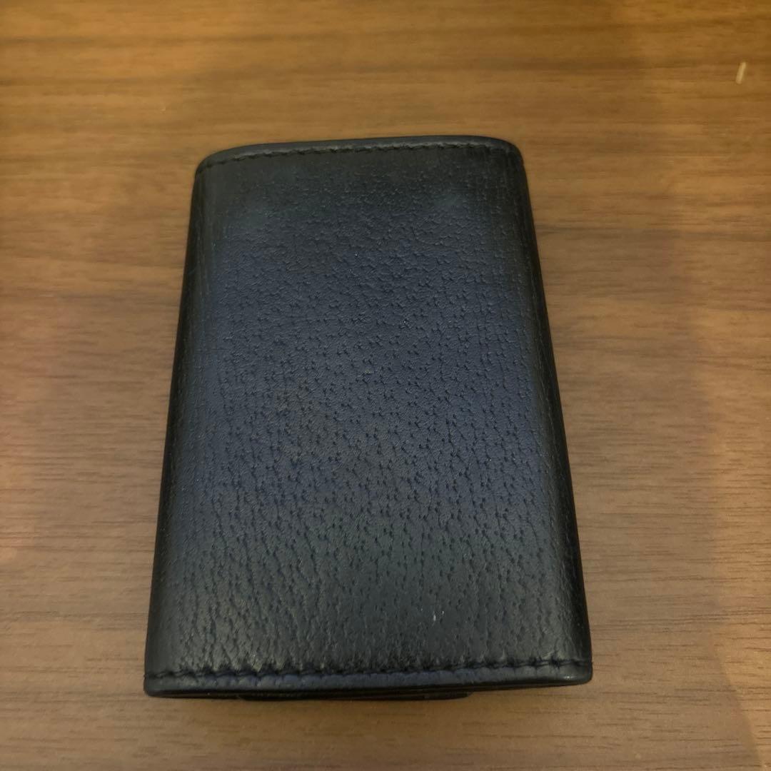 GUCCI ブラック レザー キーケース　ビー　蜂
