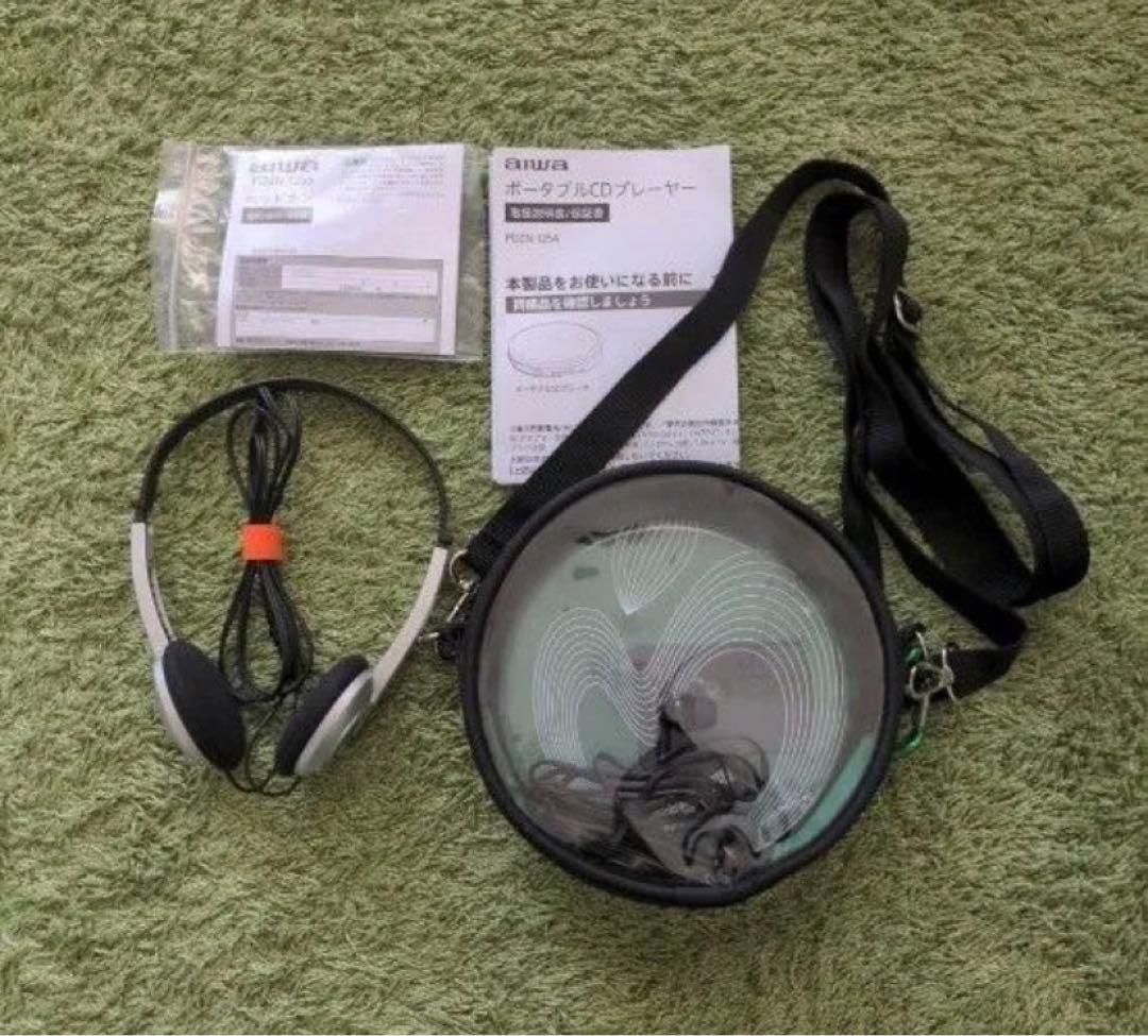 MGA ポータブルＣＤプレーヤー&ヘッドホン