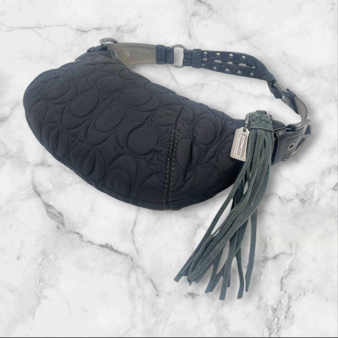 COACH キルティング ブラックショルダーバッグ