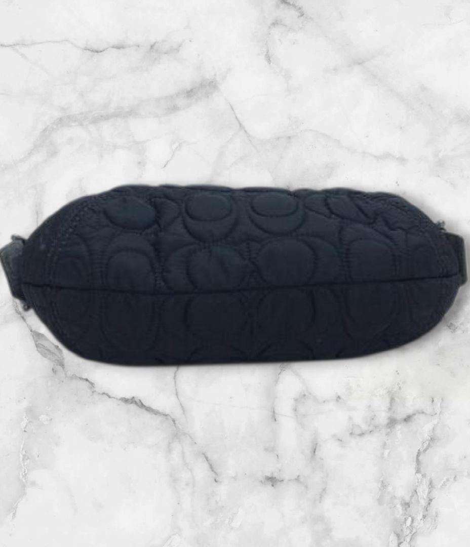 COACH キルティング ブラックショルダーバッグ