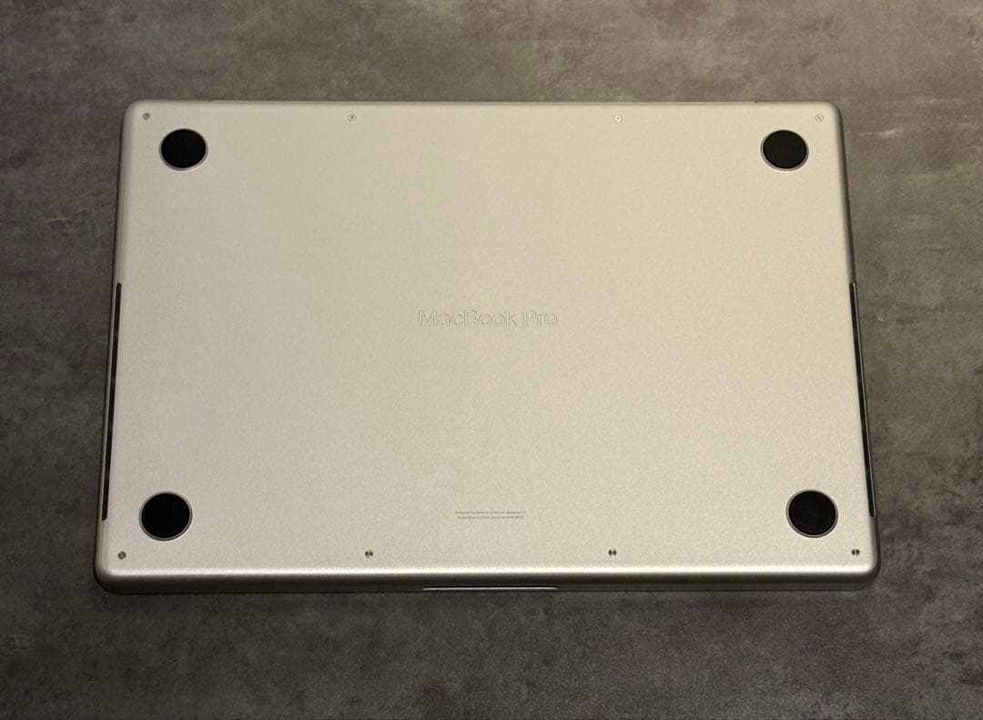 MacBookPro M4 シルバー メモリ24GB 美品/おまけ有