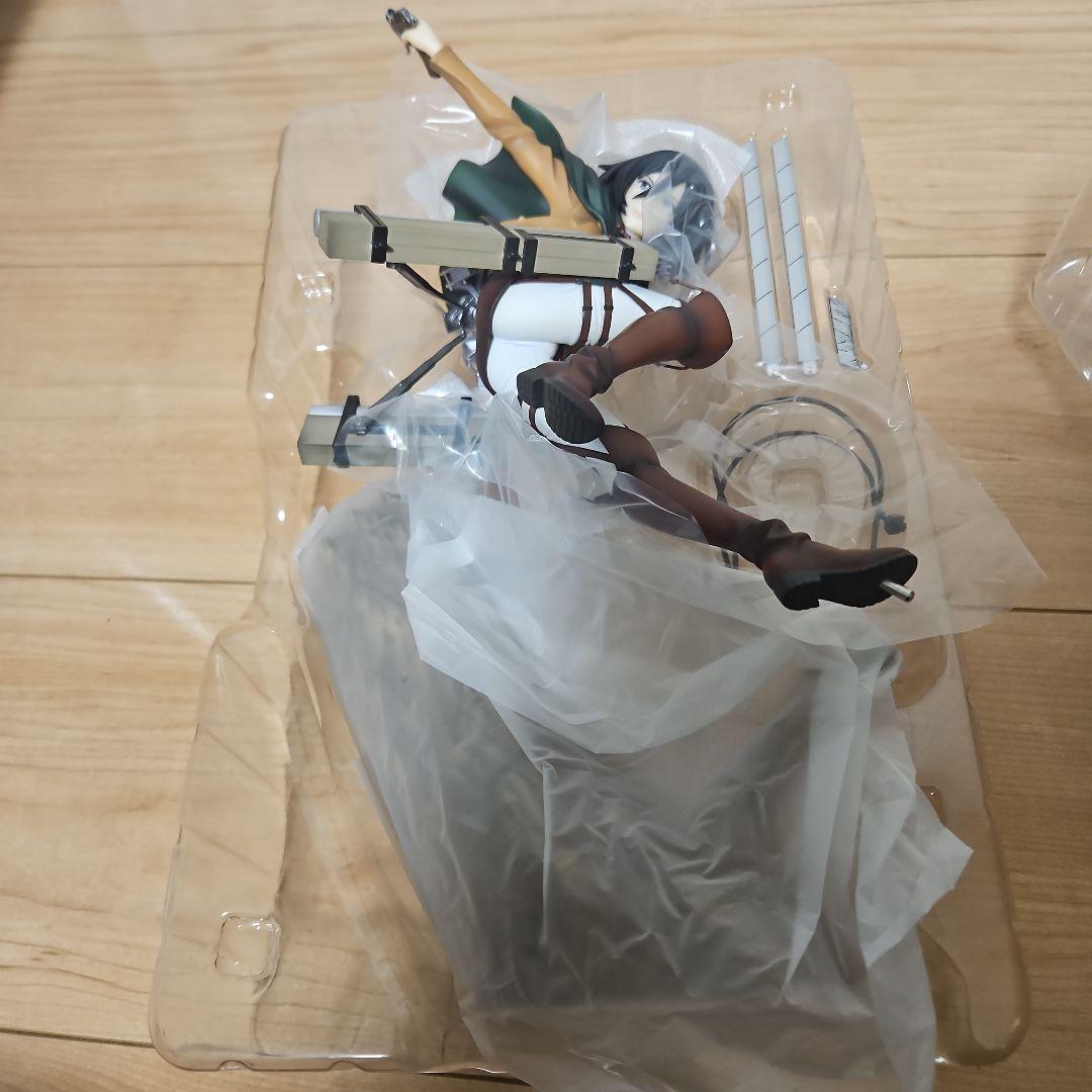 進撃の巨人　エレン　ミカサ　リヴァイ　コトブキヤ