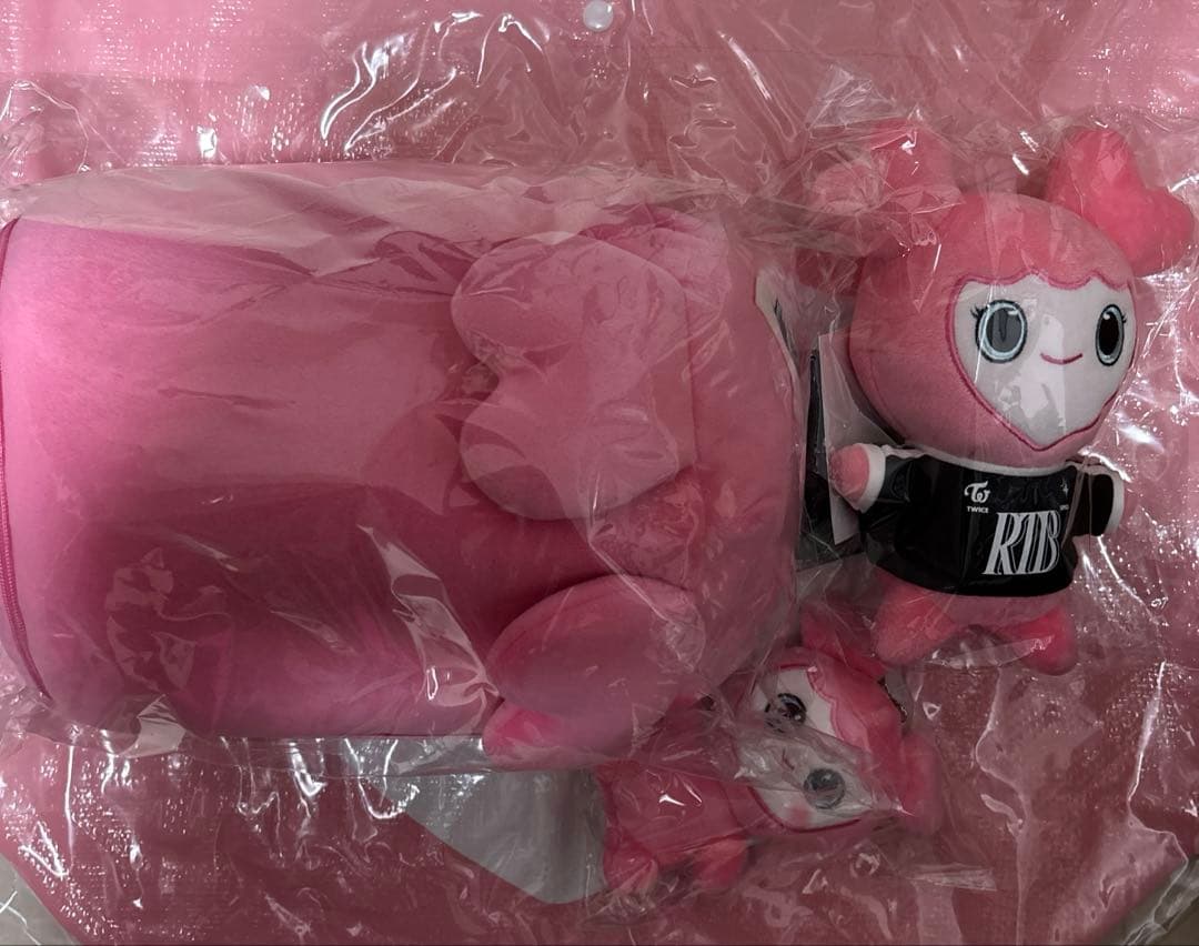 【未開封】 TWICE MISAMO モモ4点セット(バッグ・ぬいぐるみ他)