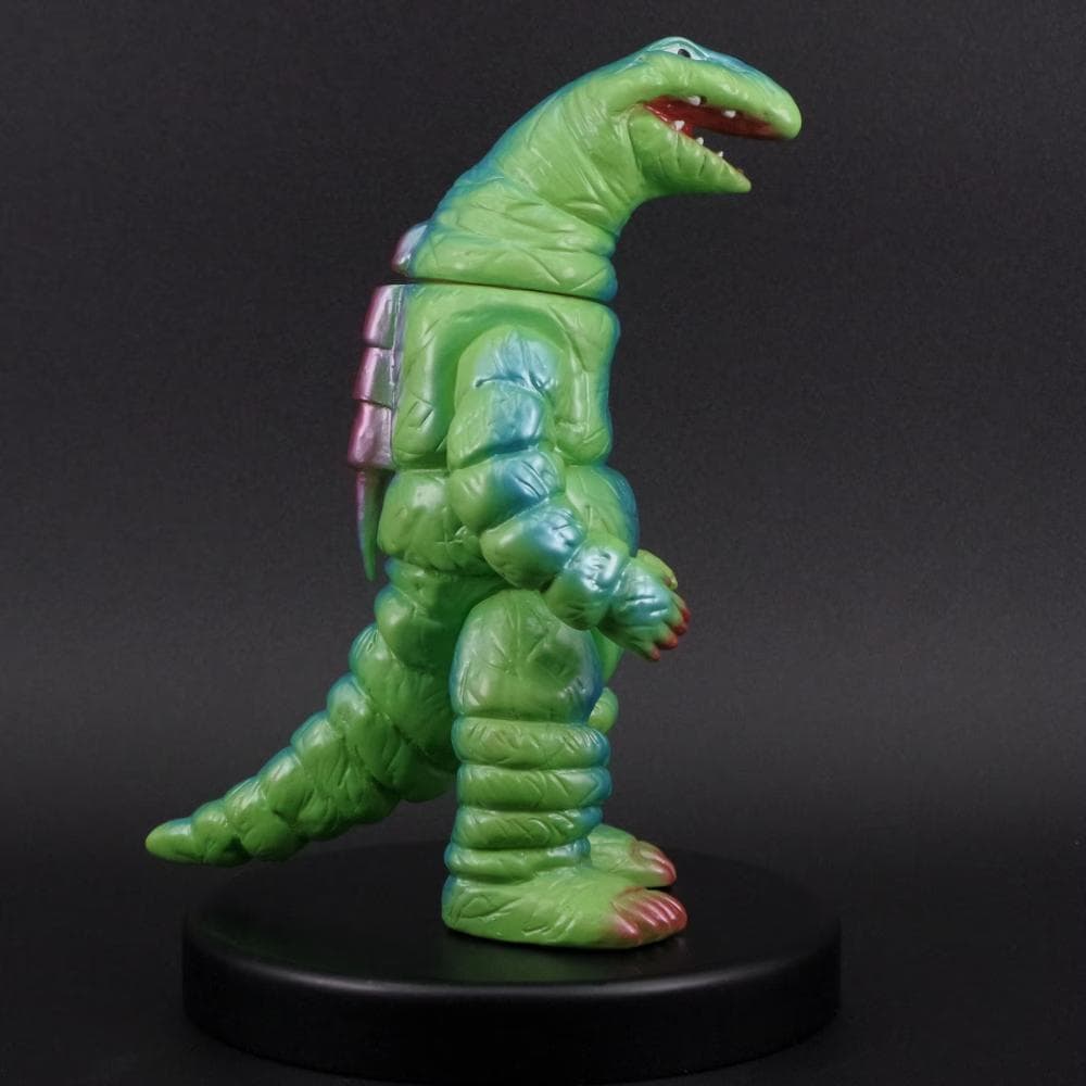 新品　未開封　ソフビ　ブルマァク　デットン　グリーン　帰ってきたウルトラマン