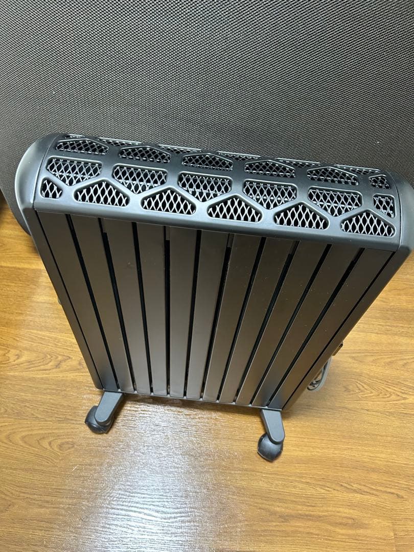 DeLonghi マルチダイナミックヒーター　オイルヒーター ブラック