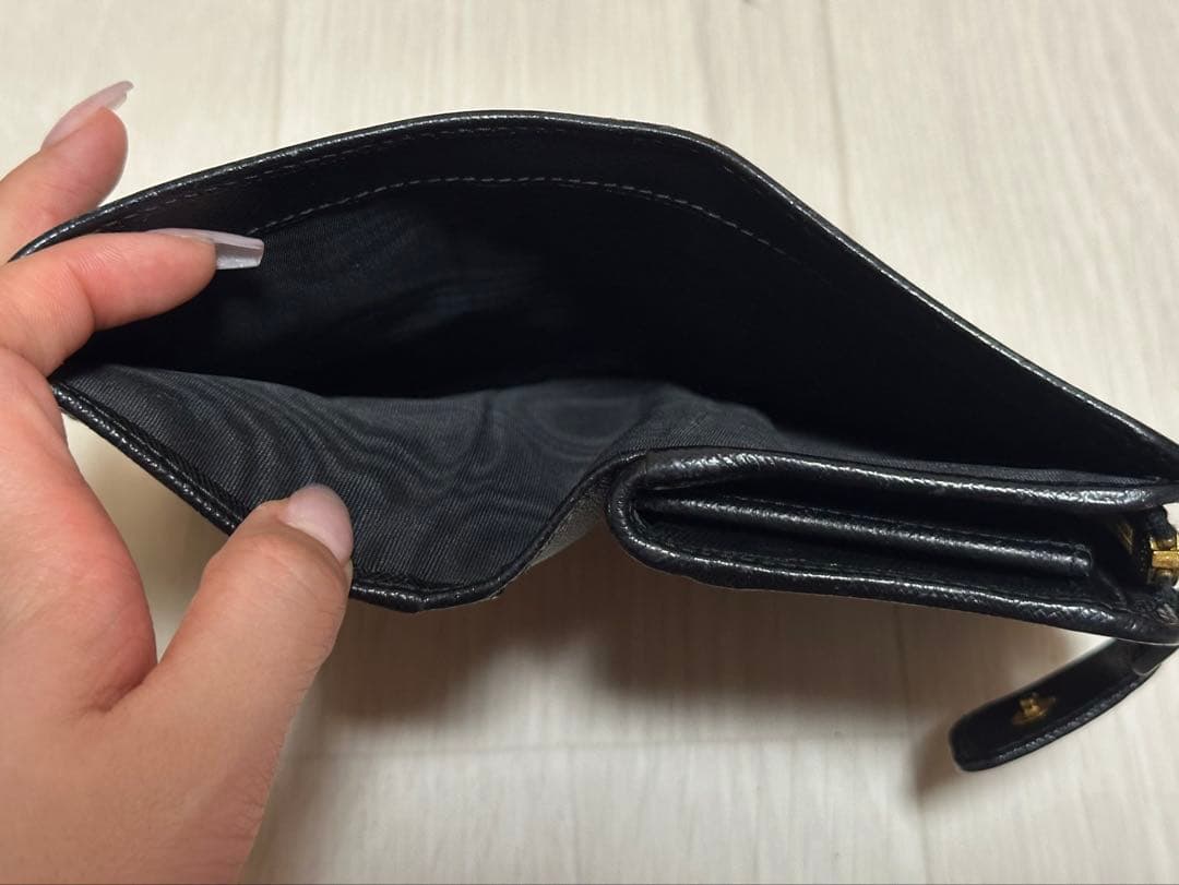 PRADA プラダ 二つ折り 財布 L字ファスナー トライアングル 三角 金ロゴ