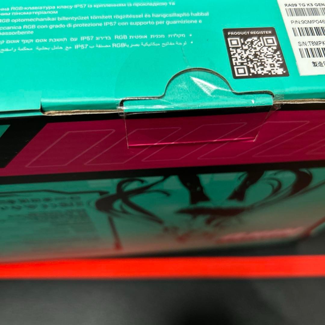 TUF Gaming Hatsune Miku Edition キーボード