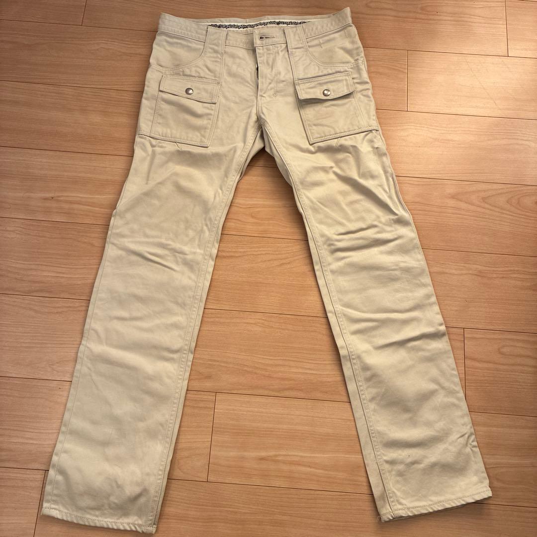 ナンバーナインベージュ ストレートレッグ チノパン