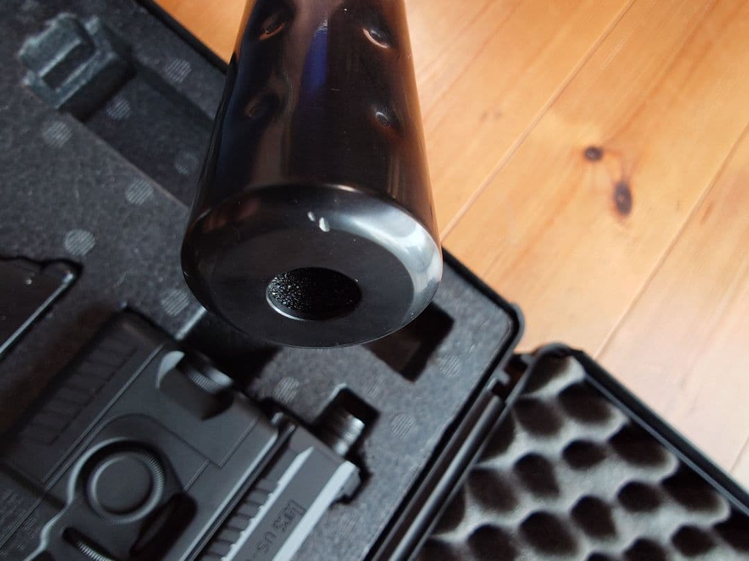 東京マルイ　ソーコムガスガン固定式　ケース付き箱付き