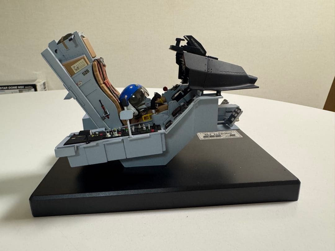 【完成品】1/12 エッシー F-16 コックピット