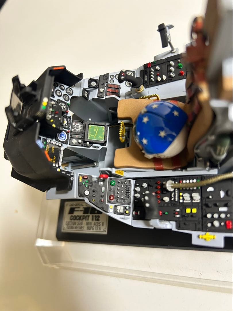 【完成品】1/12 エッシー F-16 コックピット