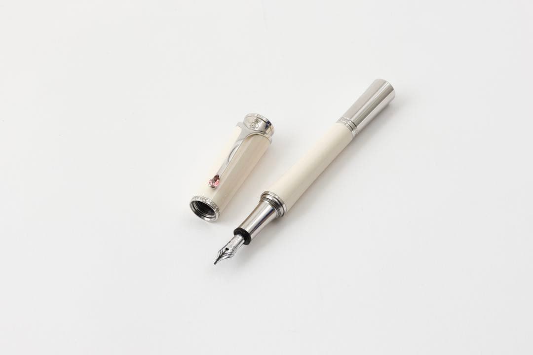 【期間限定品】万年筆 MONTBLANC モンブラン　グレースケリー箱あり