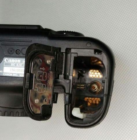 【匿名配送】Canon EOS60D ボディ★美品★ショット数僅少