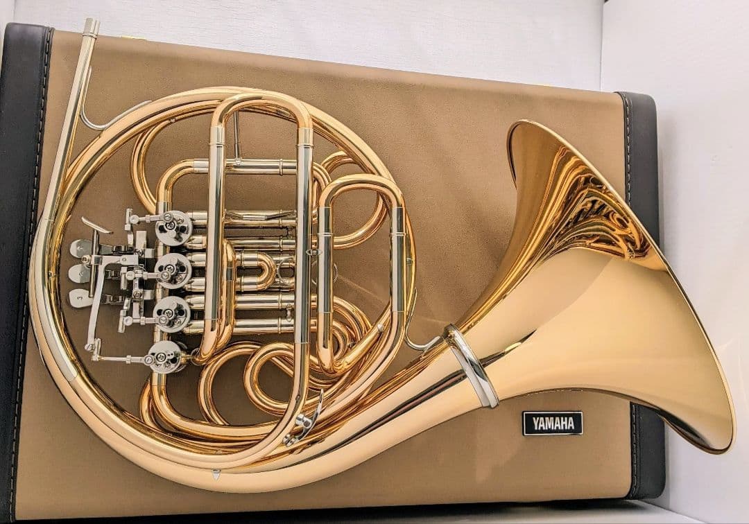 《つくし》【良質品】ヤマハ ホルン YHR-567GDB ゴールドブラス