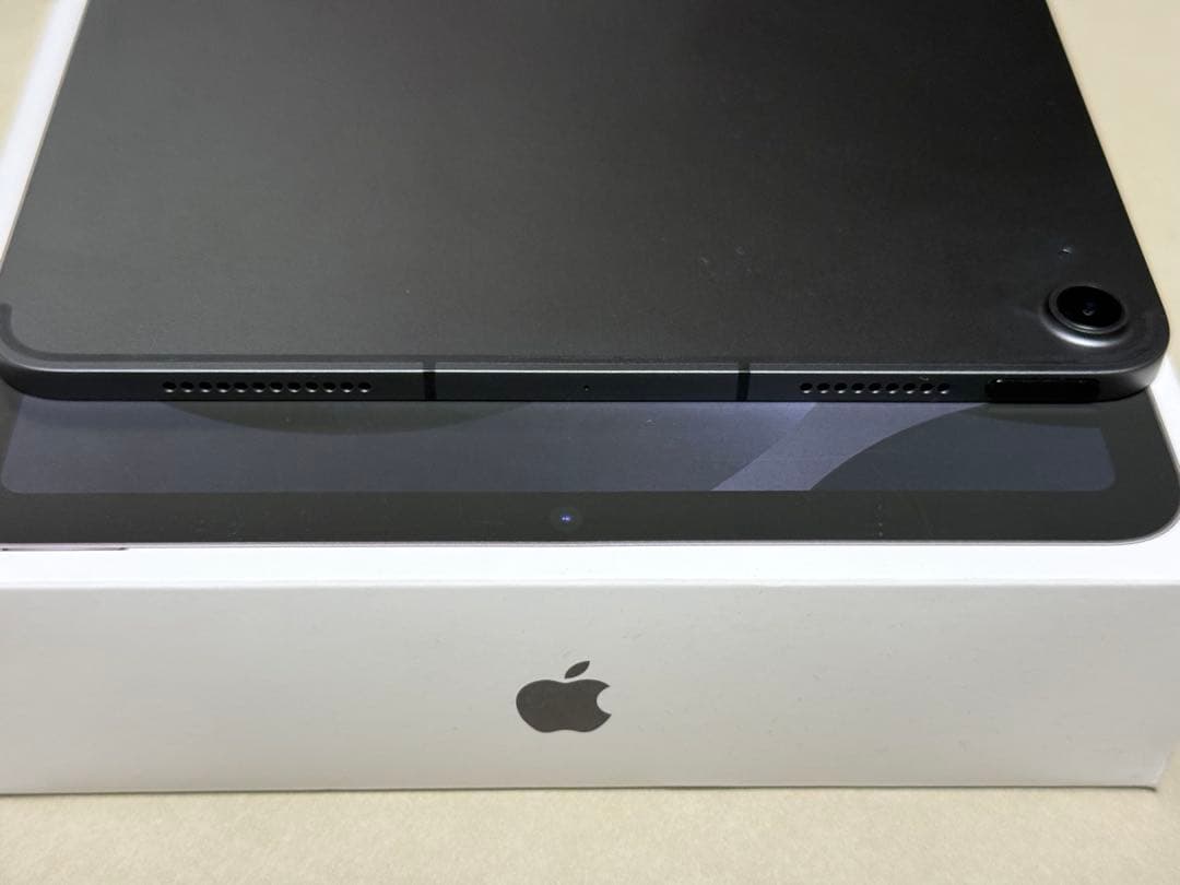 やま1019様　iPad Air 5 Wi-Fi+Cellular 256GB