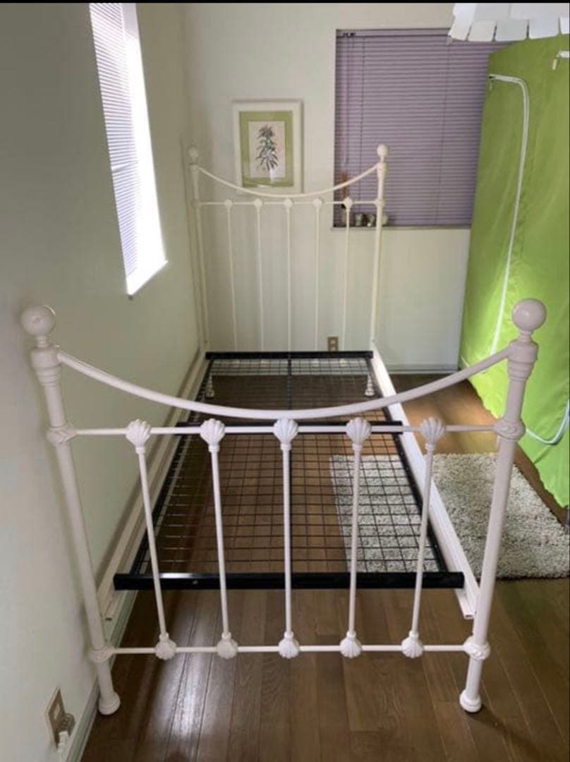 ローラアシュレイ シングル ベッド フレーム ホワイト 貝殻