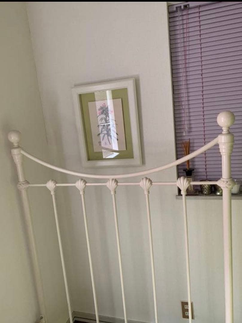 ローラアシュレイ シングル ベッド フレーム ホワイト 貝殻