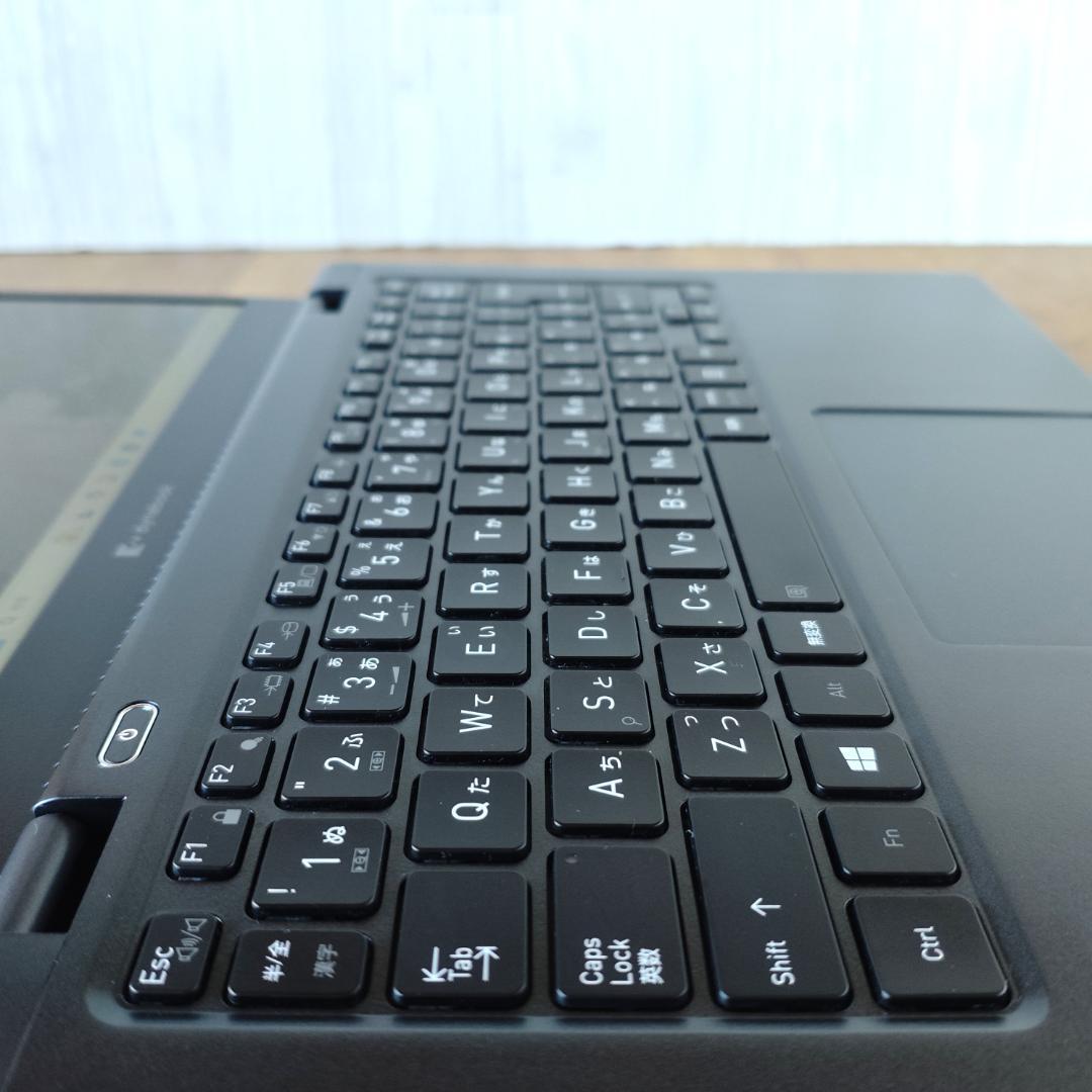 極美品！液晶・バッテリ新品 dynabook G83/HS 第11世代⑮