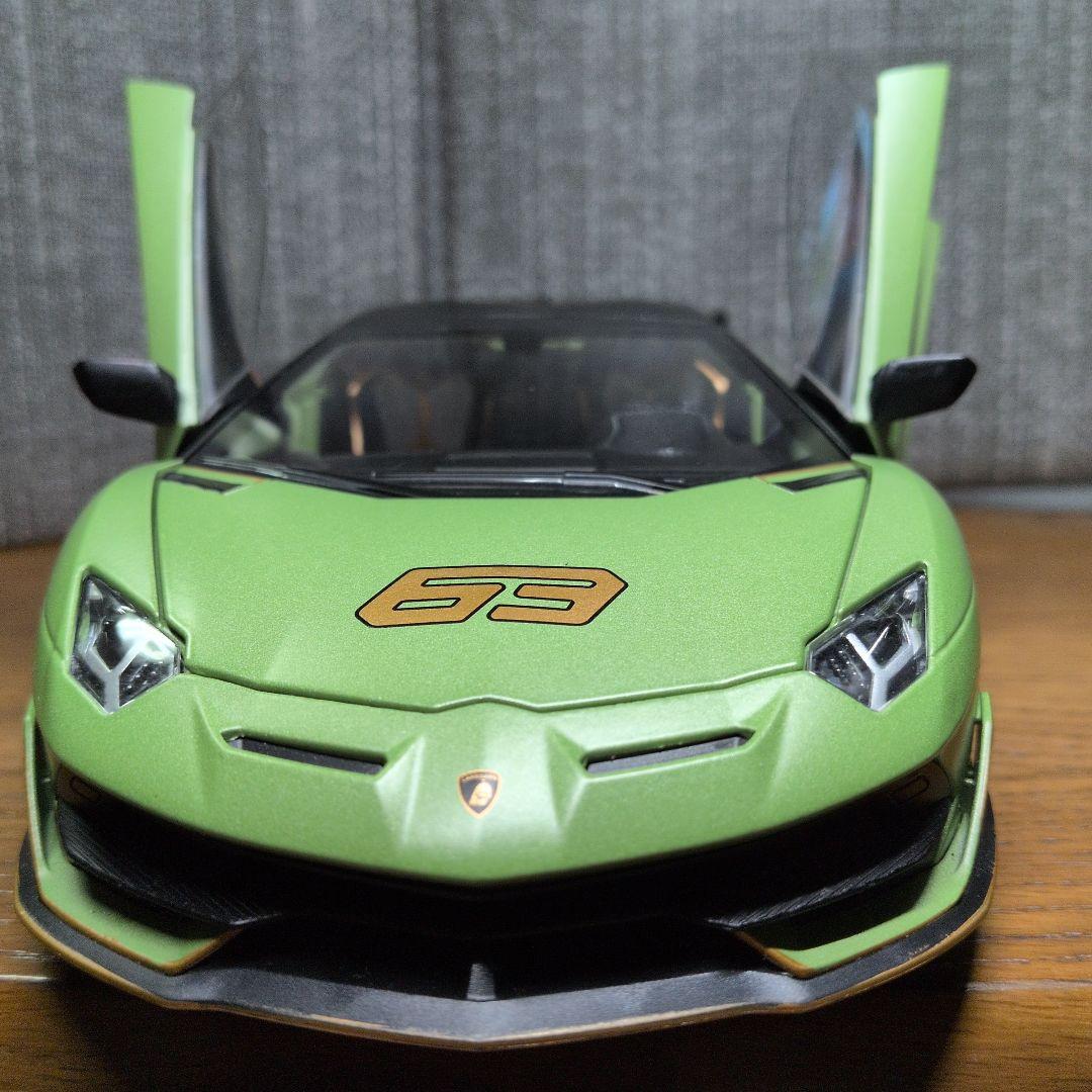 OK アヴェンタドール 1:18スケール グリーン 63