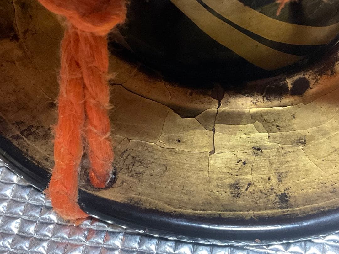 鼓／年代物。金時絵【汚れ、鼓裏にヒビ割れが少しだけ御座います。】