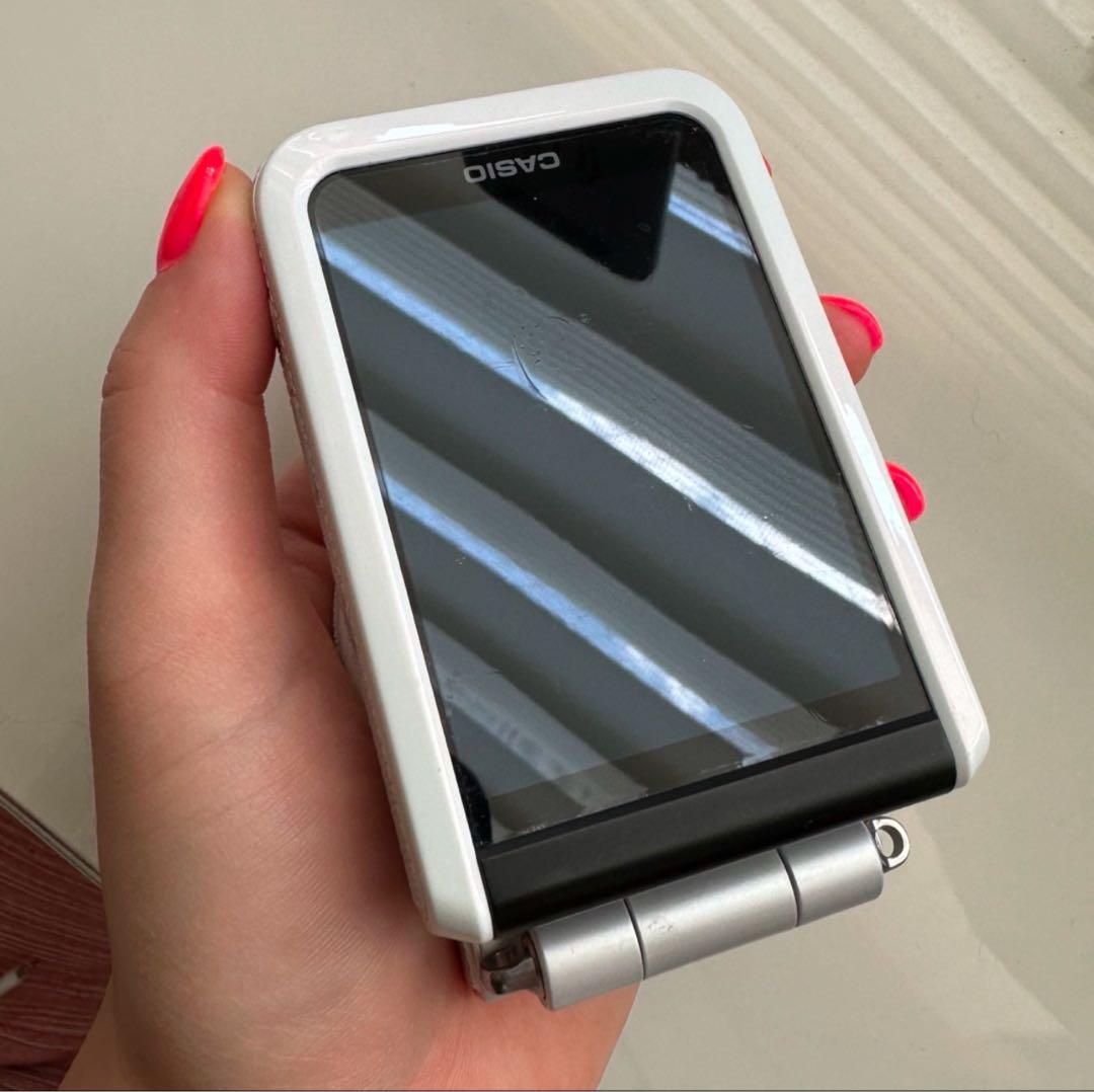 カシオ デジタルカメラ エクシリム EX-FR100LWE ホワイト