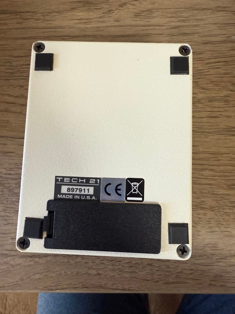 TECH 21 NYC BOOST RVB ギターエフェクター