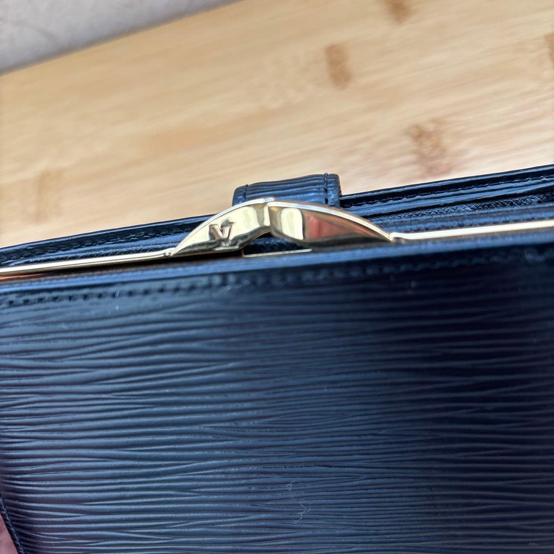 LOUIS VUITTON エピ　二つ折り財布　[美品]