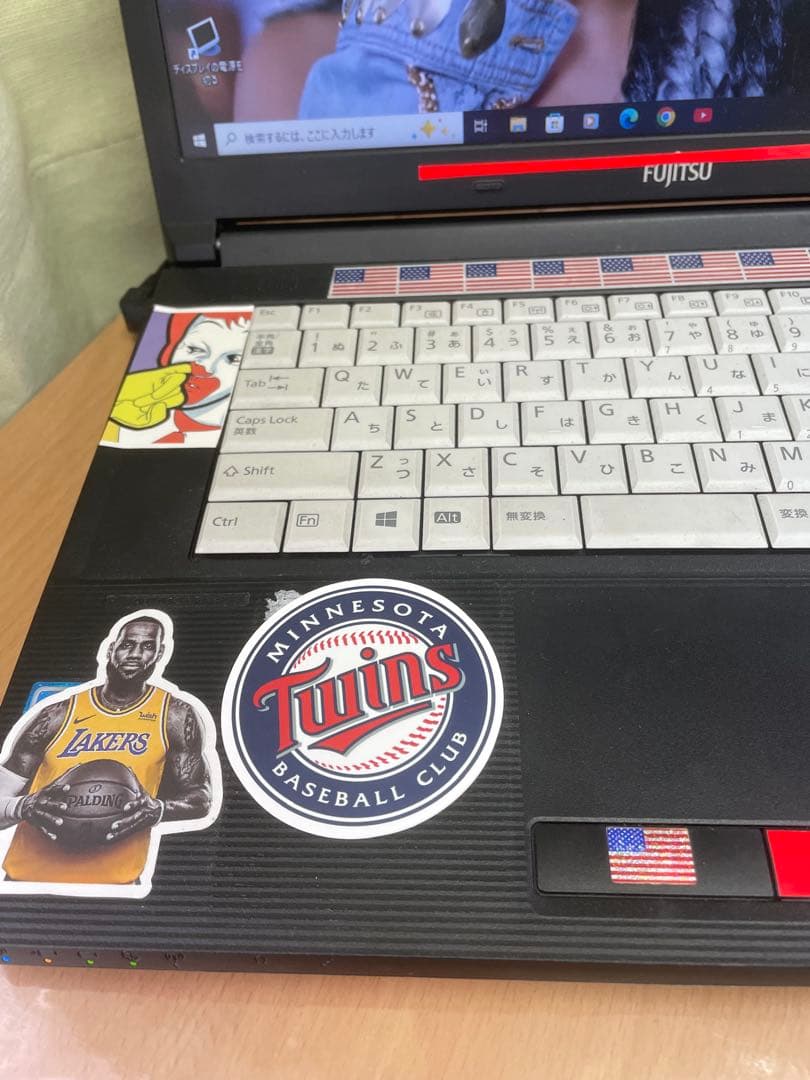 富士通　FUJITSU PC 2GB ノートパソコン