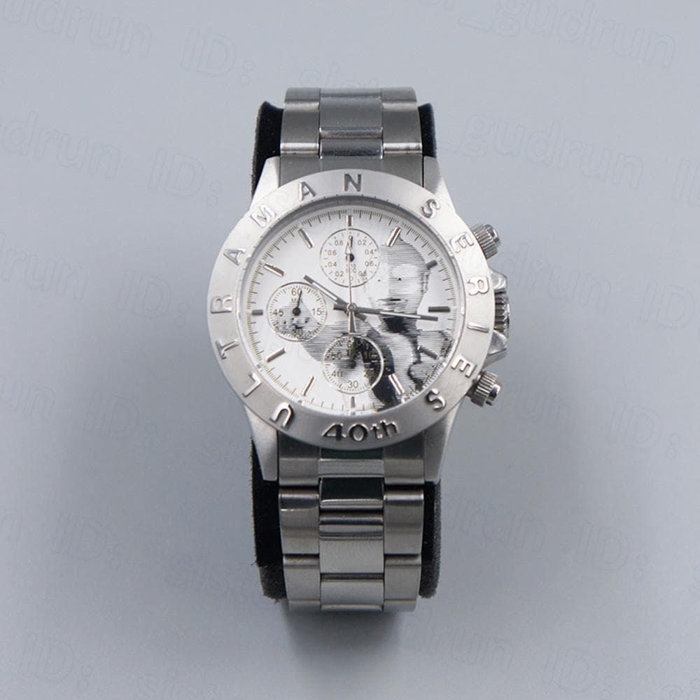 【中古】　腕時計　ウルトラマンシリーズ誕生40周年　元箱付き