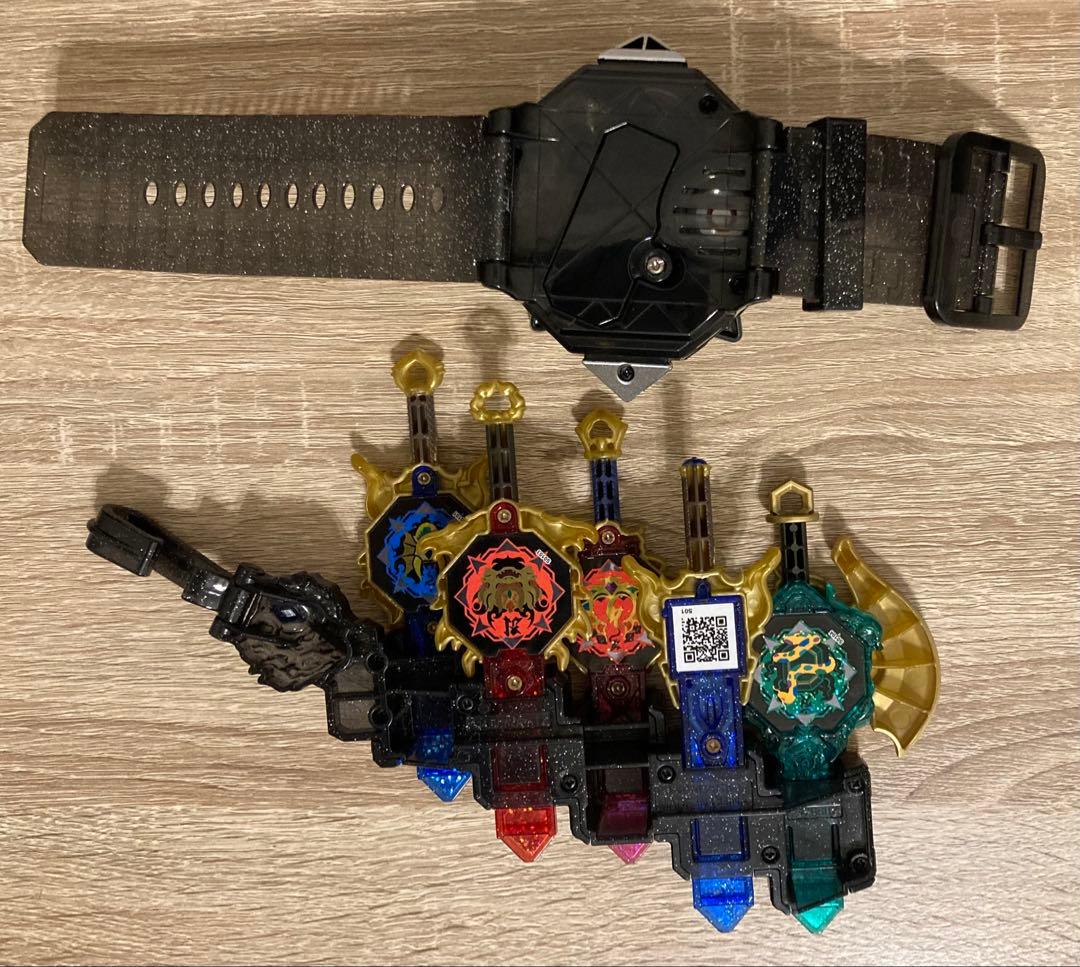 DX妖怪ウォッチオーガ　妖聖剣5本　ホルダー