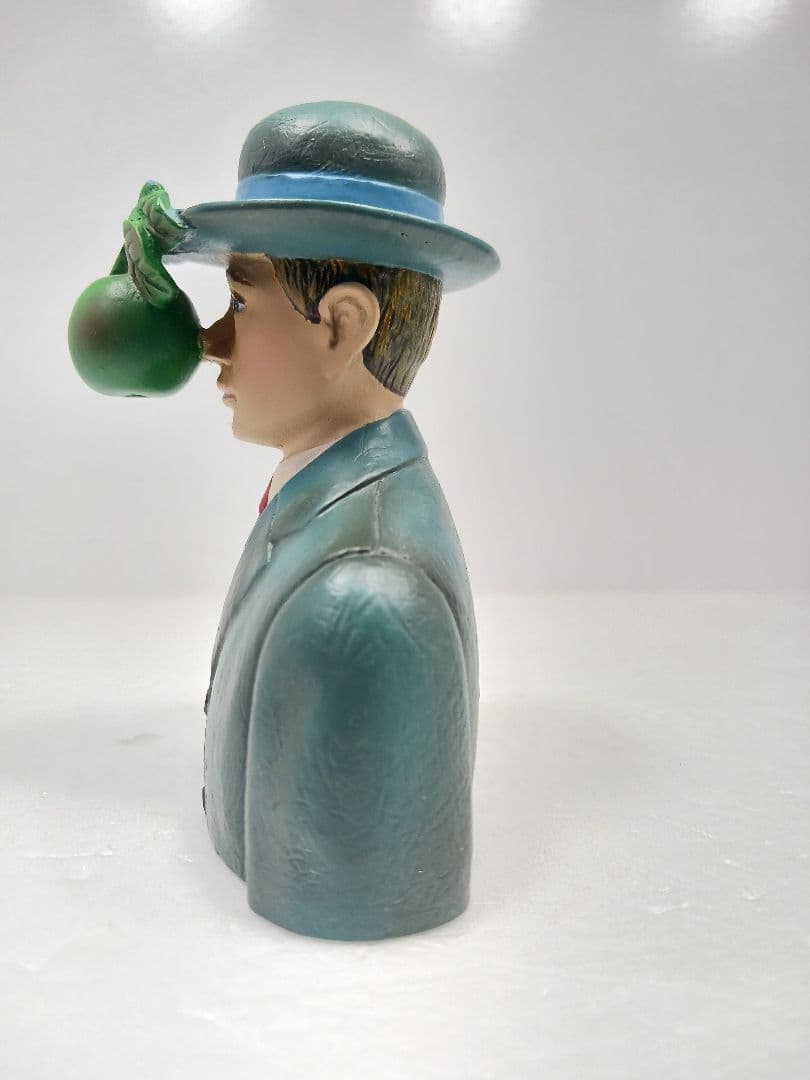 ポケットアート ルネ・マグリット スタチュー