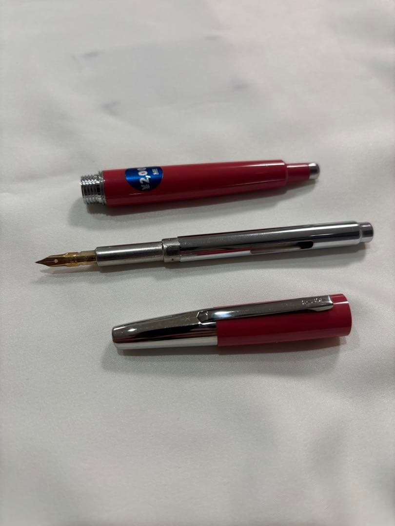 <希少> '70s新品PILOT ノック式万年筆　14K-585キャップレス