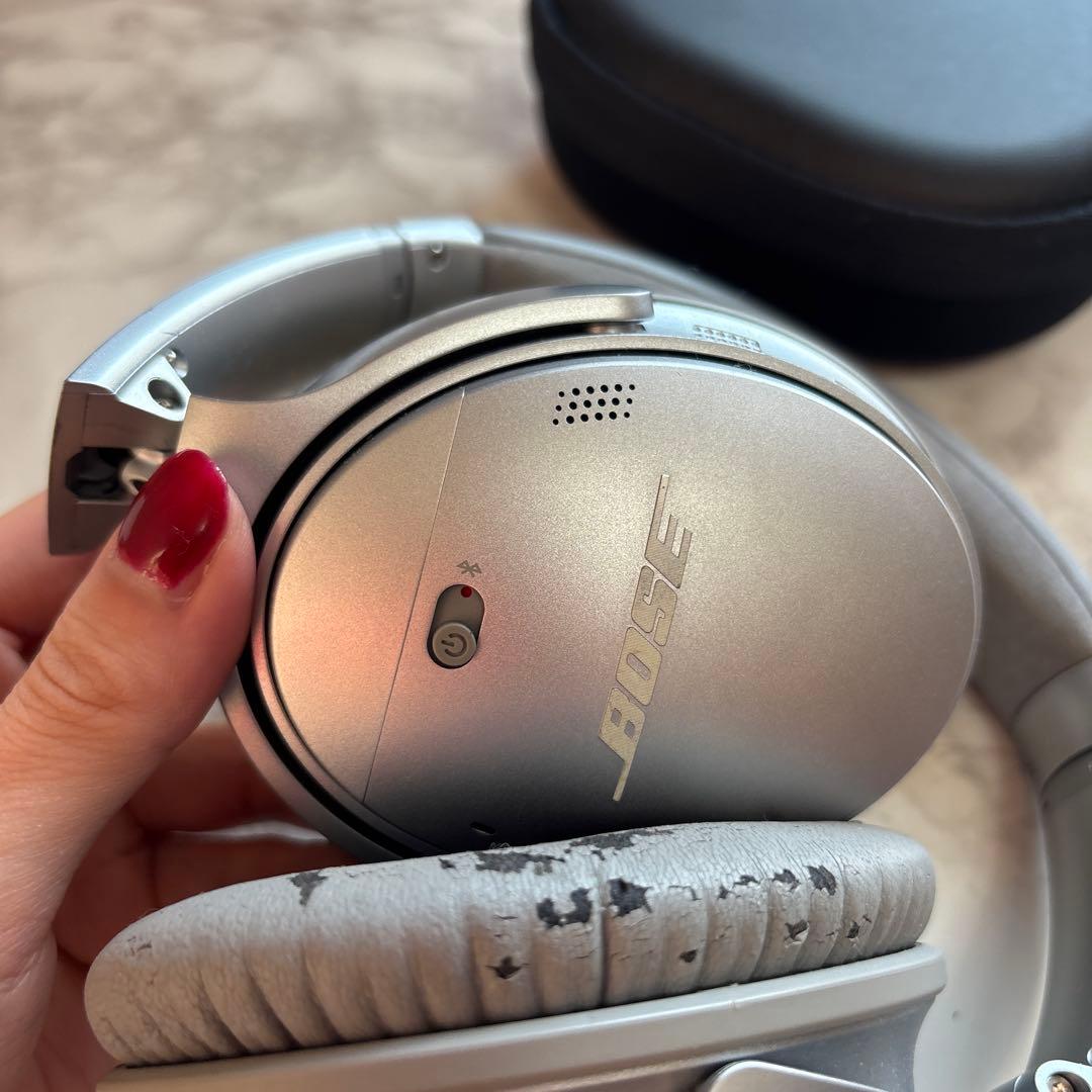 高騰中 Bose QuietComfort 35 II ワイヤレスヘッドセット