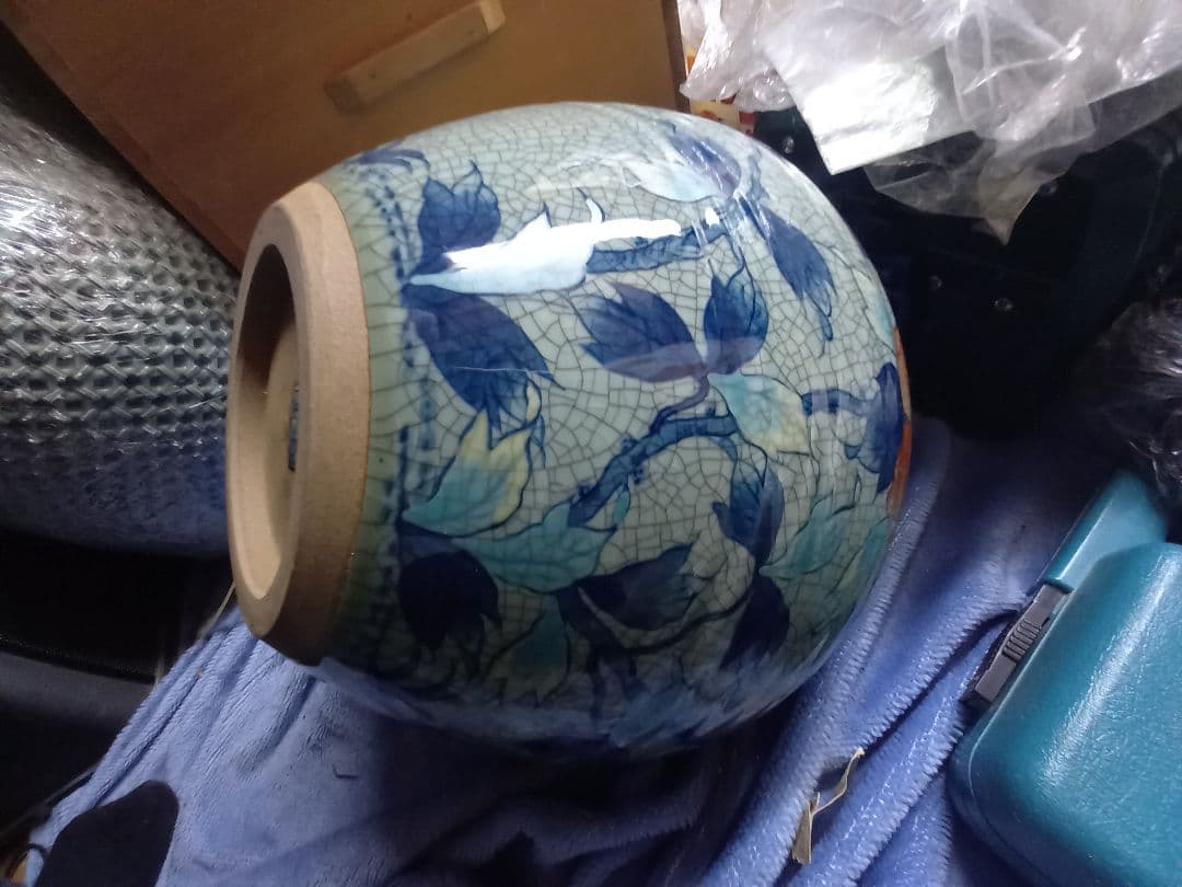 タイムセール伊万里鍋島焼き　綺麗な花瓶