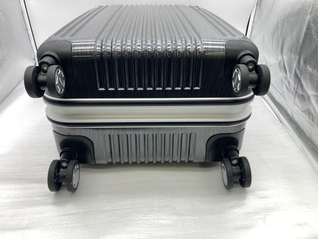 BERMAS　バーマス　スーツケース　鍵付き　キャリーケース