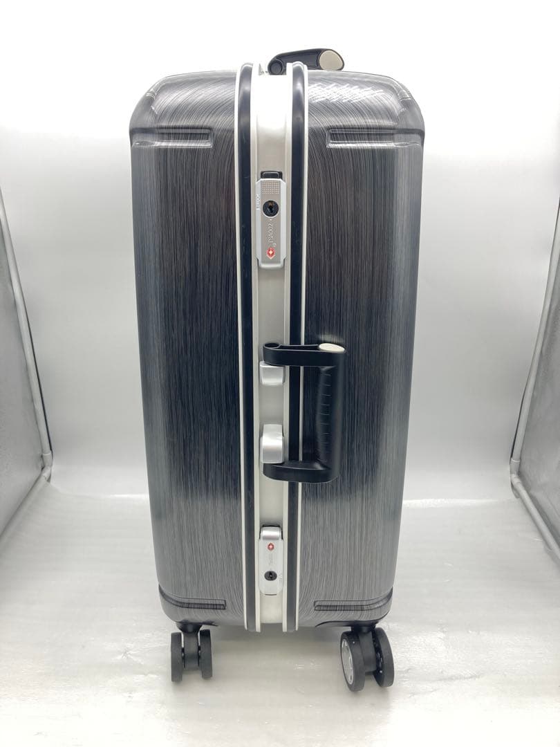 BERMAS　バーマス　スーツケース　鍵付き　キャリーケース