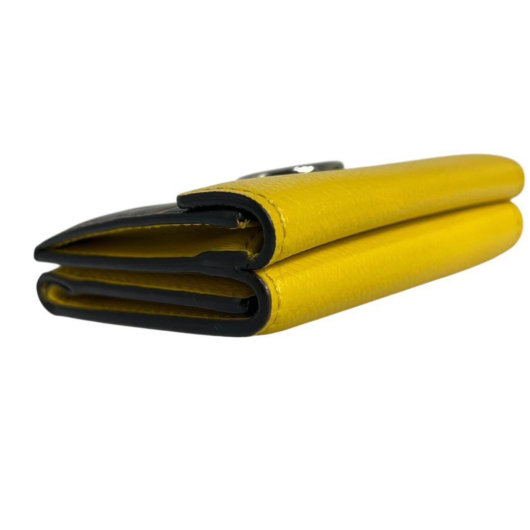 希少✨フェンディ 三つ折り財布 FFロゴ エフイズ エンボス レザー イエロー