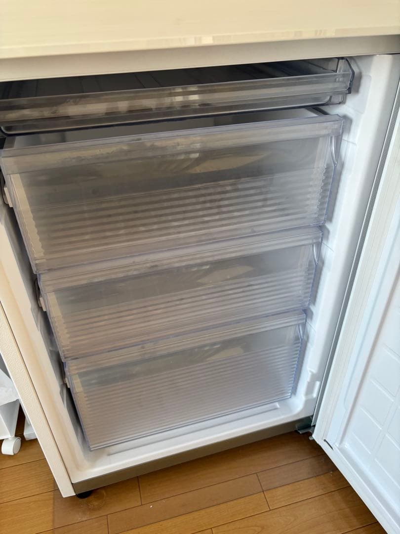 シャープ　ノンフロン冷凍冷蔵庫　SJ-PD28H-W