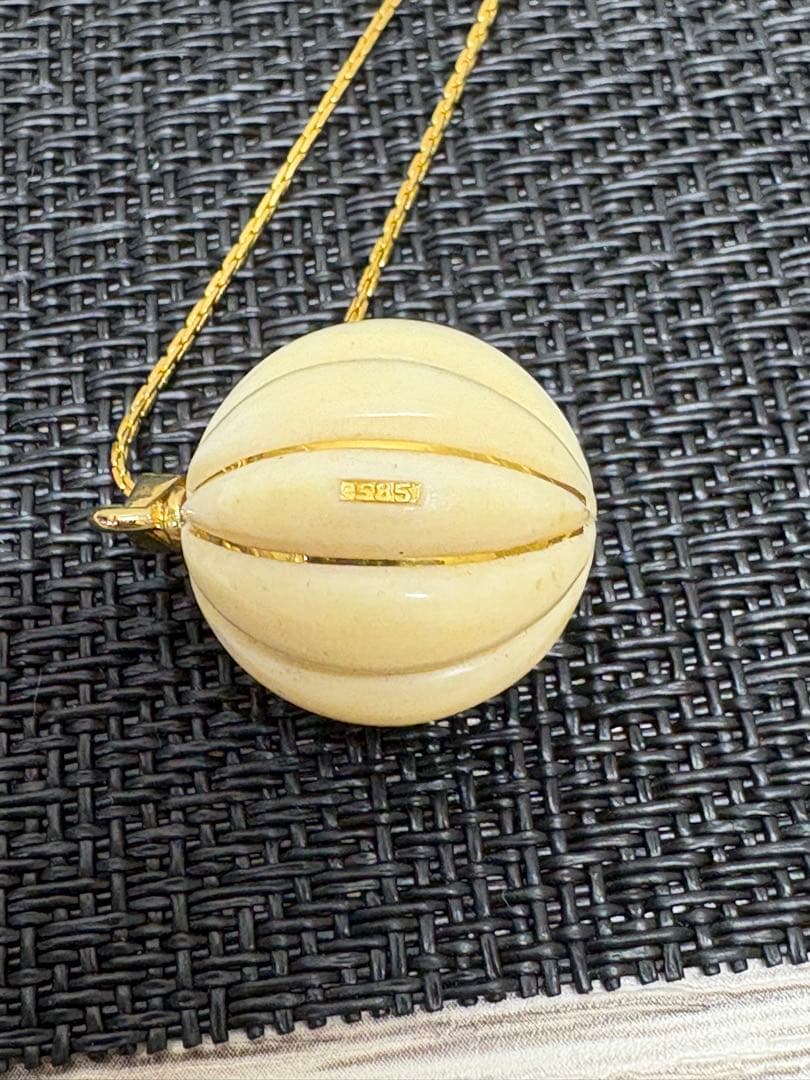 象牙調のハンドメイドアクセサリーセット