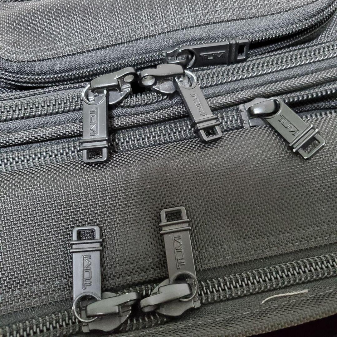 極美品✨TUMI ALPHA　ビジネスキャリー　拡張機能　チャーム 男女