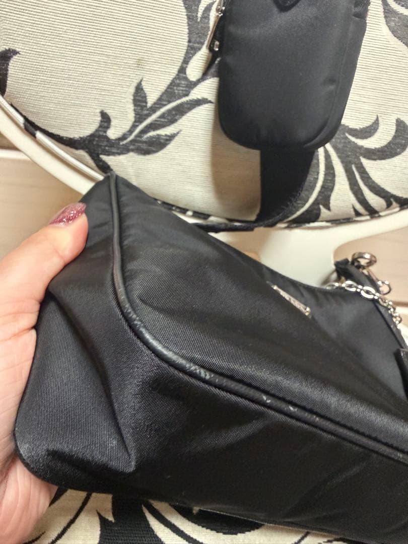 PRADA Re-Edition 2005 Re-Nylon バッグ