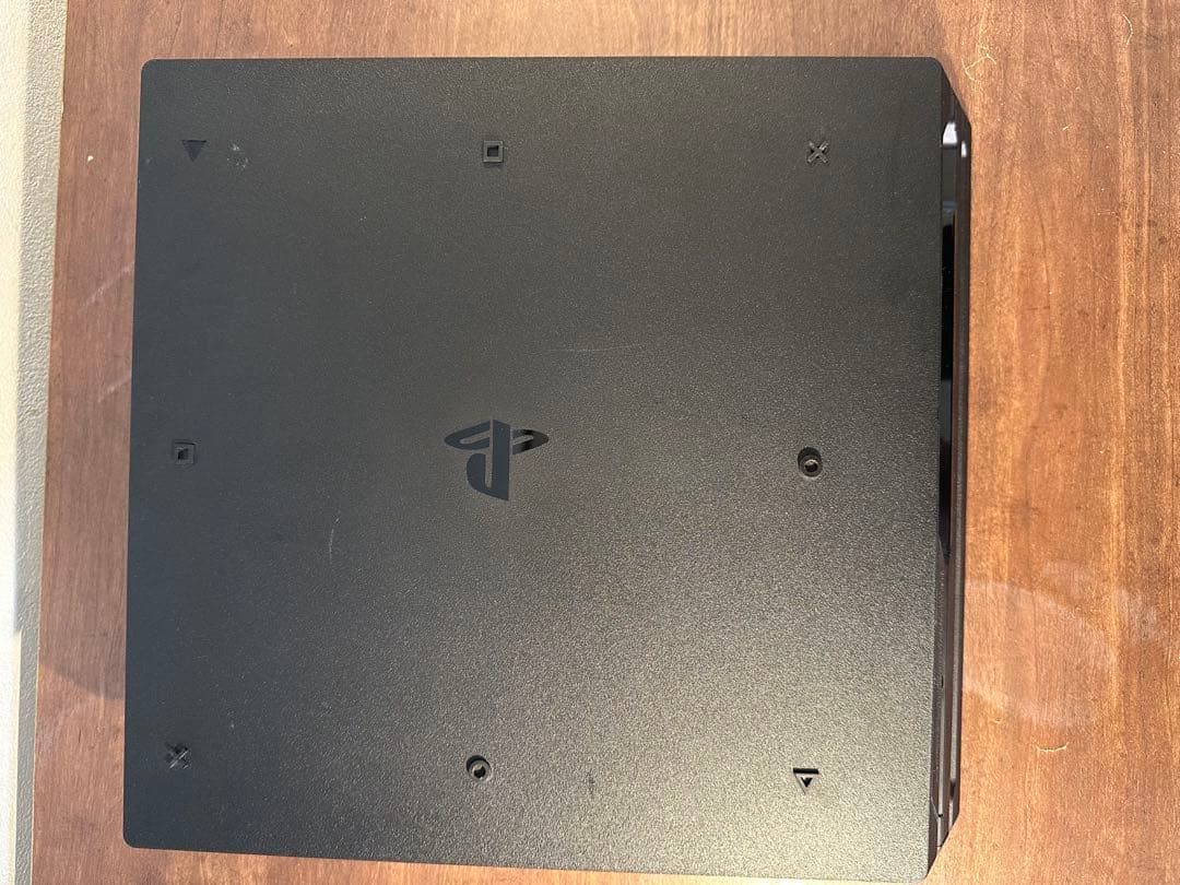 PS4 Pro 本体　1TB 初期化済み