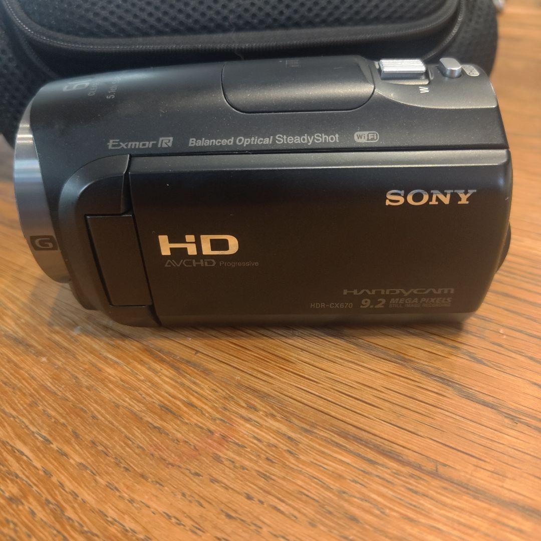 SONY HDカメラ HDR-CX670とバッテリー2個、専用純正ケースのセット