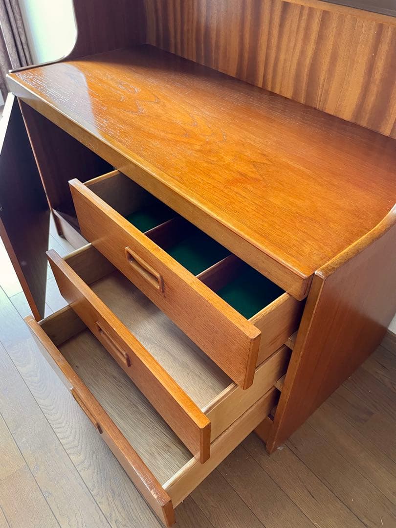 ジェンティーク ウォールユニット　キャビネット