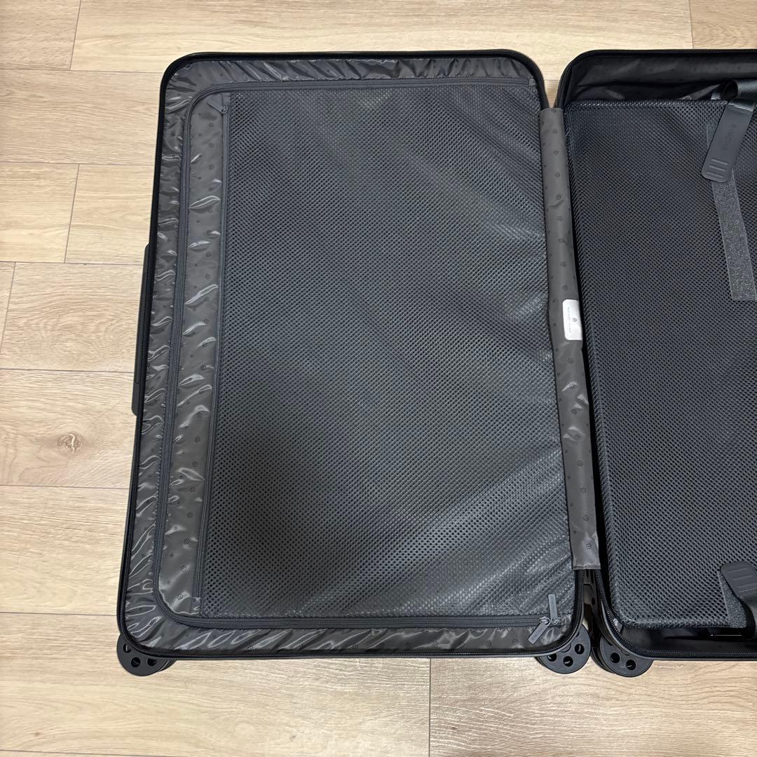RIMOWA Essential チェックインL