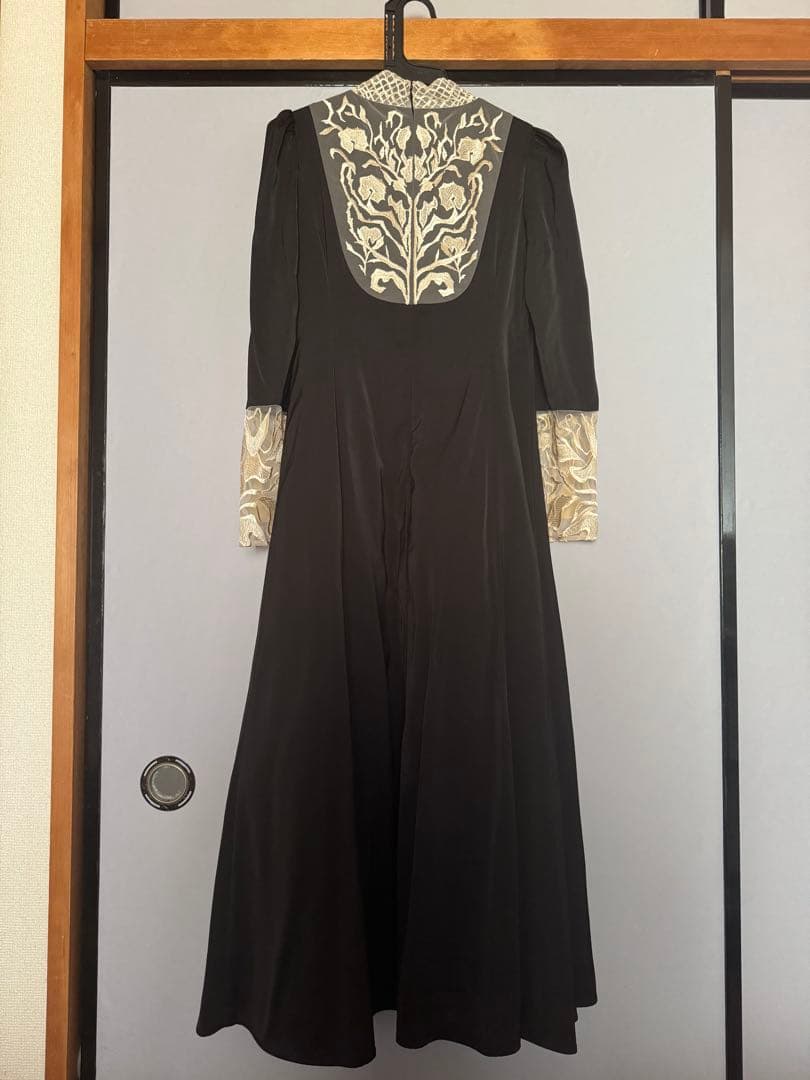 etoll バック刺繍フレアドレス　パーティー　オケージョン　結婚式　M